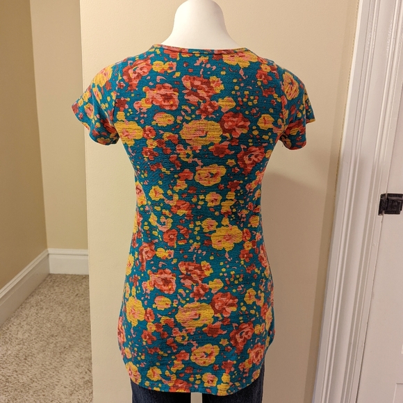 LulaRoe floral print classic t-shirt size xxs - Picture 3 of 7